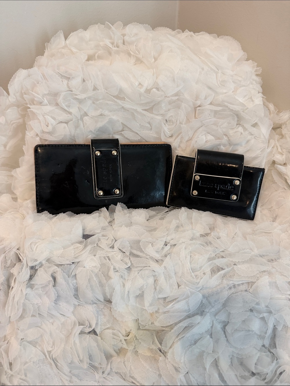 kate spade black patent leather wallet set with metal plaque accents